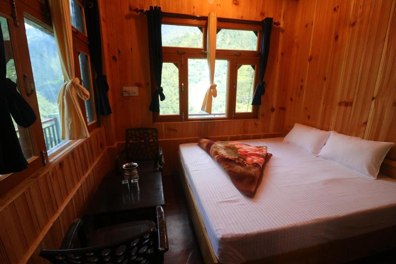 Tirthan Hilltop Home Stay Banjār Dış mekan fotoğraf